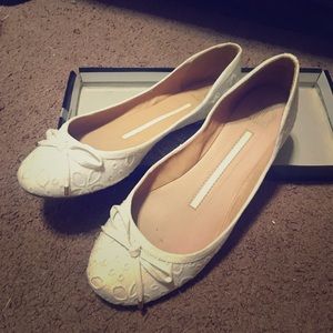 White lace flats